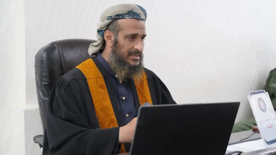 ناقشت الأكاديمية العربية للعلوم الإدارية والمالية والمصرفية – عدن رسالة ماجستير للباحث وضاح قاسم قاسم الداعري حول أثر الوعي بالأمن السيبراني على الالتزام بالسياسات الأمنية في المؤسسات الأمنية، وأوصت لجنة المناقشة بمنحه درجة الماجستير في نظم المعلومات