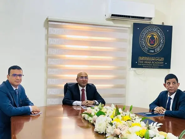الأكاديمية العربية تبحث مع المجلس العام للبنوك والمؤسسات المالية الإسلامية فرص التعاون واعتماد الشهادات المهنية ودعم التدريب المصرفي والمالي الإسلامي في اليمن.